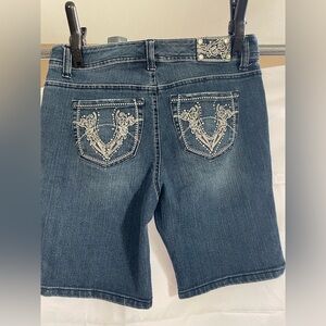Women's Blue Embellished Jeans size 6P style & company